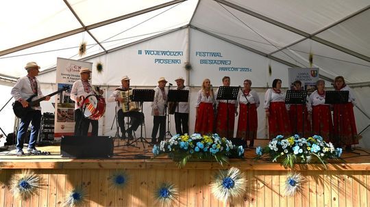 III Wojewódzki Festiwal Piosenki Biesiadnej w Pawłowie [GALERIA ZDJĘĆ]