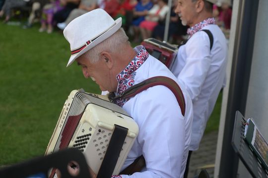 III Wojewódzki Festiwal Piosenki Biesiadnej w Pawłowie [GALERIA ZDJĘĆ]