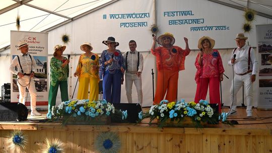 III Wojewódzki Festiwal Piosenki Biesiadnej w Pawłowie [GALERIA ZDJĘĆ]