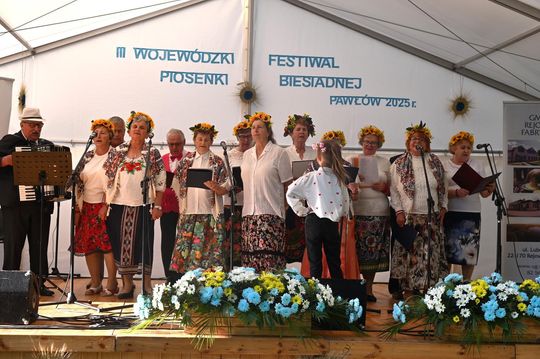III Wojewódzki Festiwal Piosenki Biesiadnej w Pawłowie [GALERIA ZDJĘĆ]