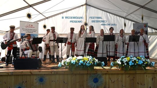 III Wojewódzki Festiwal Piosenki Biesiadnej w Pawłowie [GALERIA ZDJĘĆ]