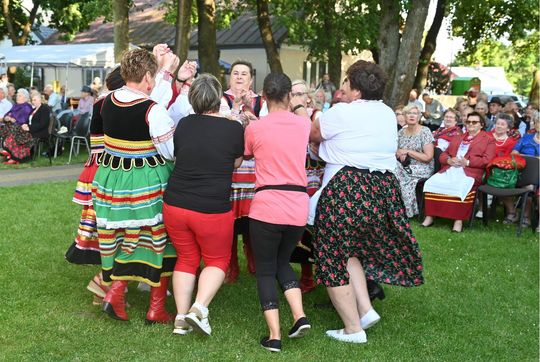 III Wojewódzki Festiwal Piosenki Biesiadnej w Pawłowie [GALERIA ZDJĘĆ]