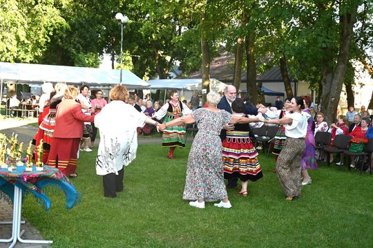 III Wojewódzki Festiwal Piosenki Biesiadnej w Pawłowie [GALERIA ZDJĘĆ]