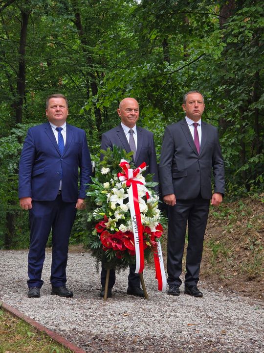 Chełm. Uroczystości upamiętnienia ofiar tragicznych wydarzeń w Kumowej Dolinie [GALERIA ZDJĘĆ]