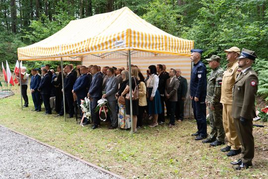 Chełm. Uroczystości upamiętnienia ofiar tragicznych wydarzeń w Kumowej Dolinie [GALERIA ZDJĘĆ]