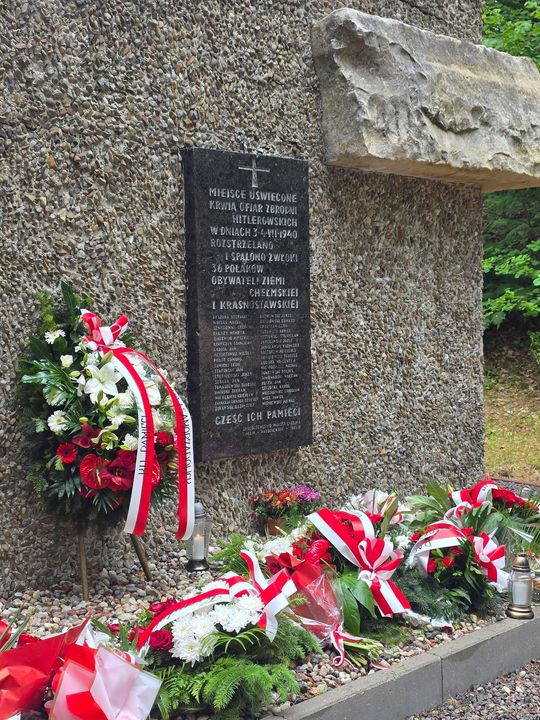 Chełm. Uroczystości upamiętnienia ofiar tragicznych wydarzeń w Kumowej Dolinie [GALERIA ZDJĘĆ]