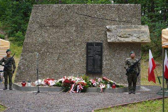 Chełm. Uroczystości upamiętnienia ofiar tragicznych wydarzeń w Kumowej Dolinie [GALERIA ZDJĘĆ]