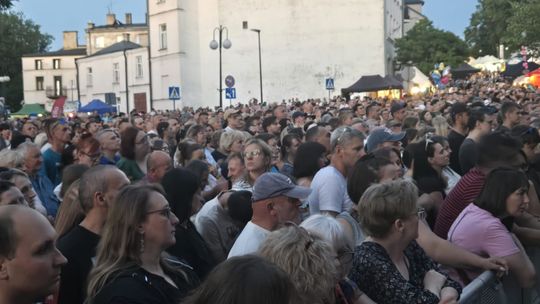 Dni Chełma 2025. Chełmianie bawią się na koncertach. Cz. II [GALERIA ZDJĘĆ]