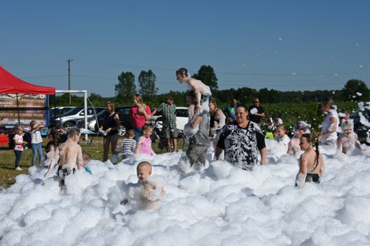 Gm. Chełm. Jagodne się zapieniło! Powiatowy piknik rodzinny [GALERIA ZDJĘĆ]