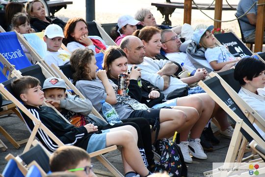 Krasnystaw. Kolejna odsłona Film & Grill. Kino na Rynku Miejskim [GALERIA ZDJĘĆ]