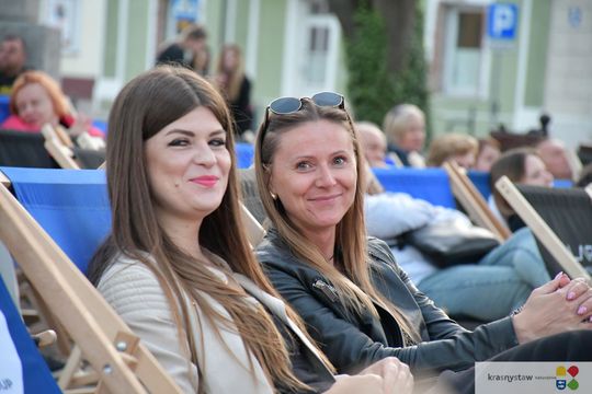 Krasnystaw. Kolejna odsłona Film & Grill. Kino na Rynku Miejskim [GALERIA ZDJĘĆ]