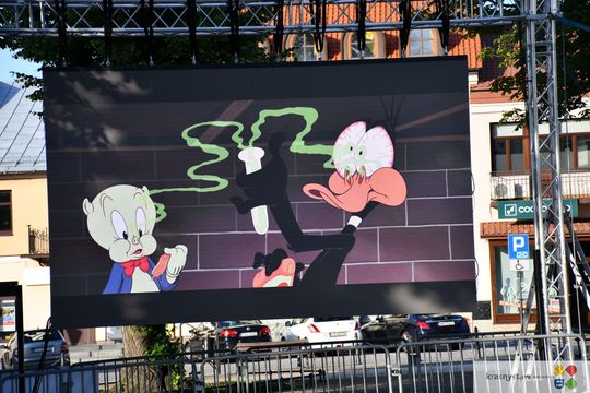 Krasnystaw. Kolejna odsłona Film & Grill. Kino na Rynku Miejskim [GALERIA ZDJĘĆ]