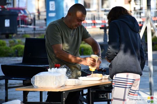 Krasnystaw. Kolejna odsłona Film & Grill. Kino na Rynku Miejskim [GALERIA ZDJĘĆ]