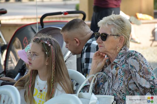 Krasnystaw. Kolejna odsłona Film & Grill. Kino na Rynku Miejskim [GALERIA ZDJĘĆ]