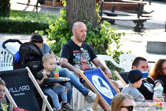 Krasnystaw. Kolejna odsłona Film & Grill. Kino na Rynku Miejskim [GALERIA ZDJĘĆ]