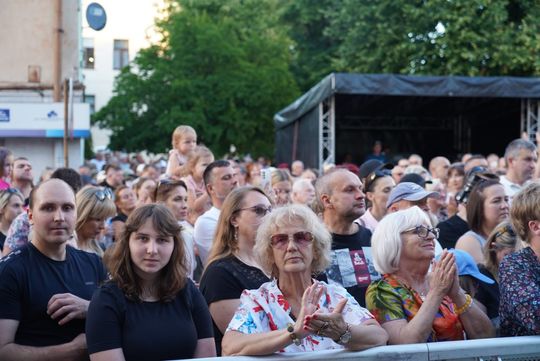 Dni Chełma 2025. Chełmianie bawią się na koncertach. Cz. II [GALERIA ZDJĘĆ]