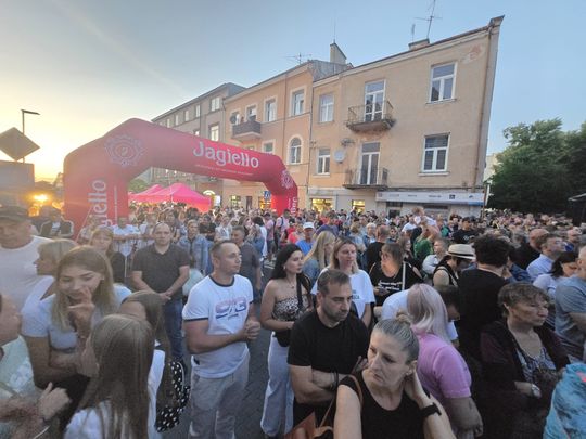 Dni Chełma 2025. Chełmianie bawią się na koncertach. Cz. II [GALERIA ZDJĘĆ]