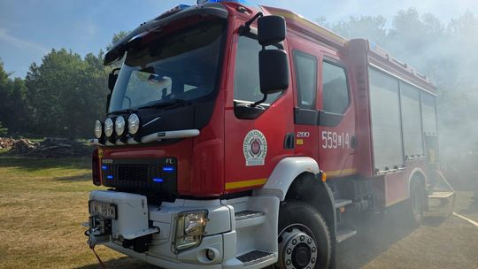 Pow. włodawski. Spłonęły zabudowania gospodarcze i część domu. Straty to około 150 tys. zł [ZDJĘCIA]