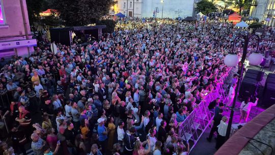 Dni Chełma 2025. Chełmianie bawią się na koncertach. Cz. II [GALERIA ZDJĘĆ]