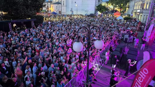 Dni Chełma 2025. Chełmianie bawią się na koncertach. Cz. II [GALERIA ZDJĘĆ]