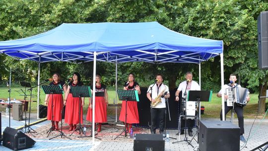 Majdan Ostrowski roztańczony i rozśpiewany! Biesiada Majdańska znów zachwyciła mieszkańców [GALERIA ZDJĘĆ]