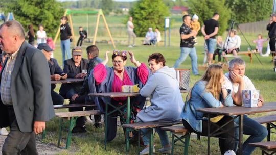 Noc Świętojańska w gminie Hańsk. Widowisko obrzędowe i puszczanie wianków [GALERIA ZDJĘĆ]