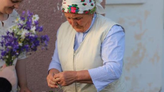 Noc Świętojańska w gminie Hańsk. Widowisko obrzędowe i puszczanie wianków [GALERIA ZDJĘĆ]