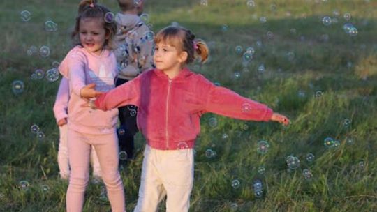 Noc Świętojańska w gminie Hańsk. Widowisko obrzędowe i puszczanie wianków [GALERIA ZDJĘĆ]