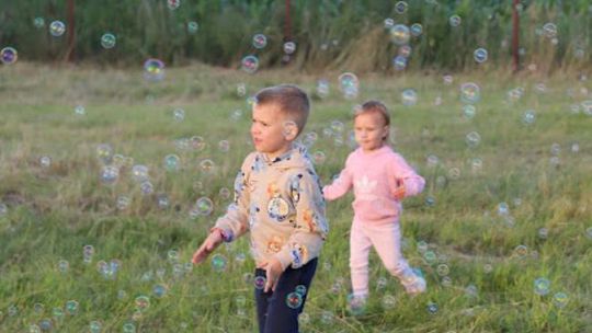 Noc Świętojańska w gminie Hańsk. Widowisko obrzędowe i puszczanie wianków [GALERIA ZDJĘĆ]