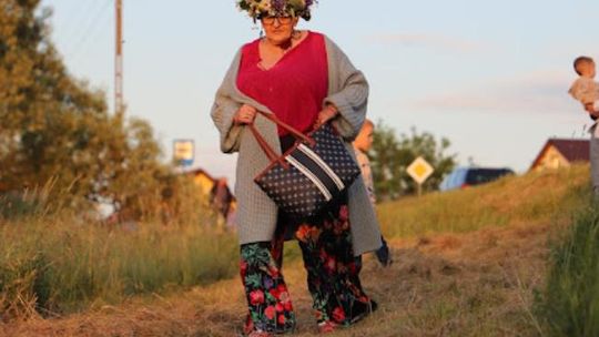 Noc Świętojańska w gminie Hańsk. Widowisko obrzędowe i puszczanie wianków [GALERIA ZDJĘĆ]