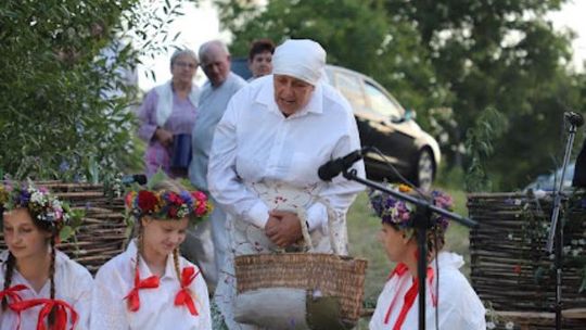 Noc Świętojańska w gminie Hańsk. Widowisko obrzędowe i puszczanie wianków [GALERIA ZDJĘĆ]