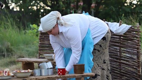 Noc Świętojańska w gminie Hańsk. Widowisko obrzędowe i puszczanie wianków [GALERIA ZDJĘĆ]