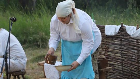 Noc Świętojańska w gminie Hańsk. Widowisko obrzędowe i puszczanie wianków [GALERIA ZDJĘĆ]