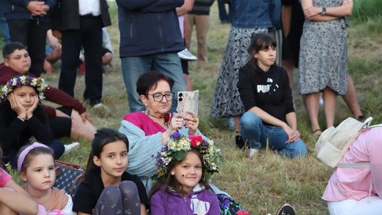 Noc Świętojańska w gminie Hańsk. Widowisko obrzędowe i puszczanie wianków [GALERIA ZDJĘĆ]