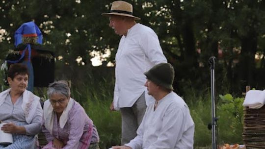 Noc Świętojańska w gminie Hańsk. Widowisko obrzędowe i puszczanie wianków [GALERIA ZDJĘĆ]