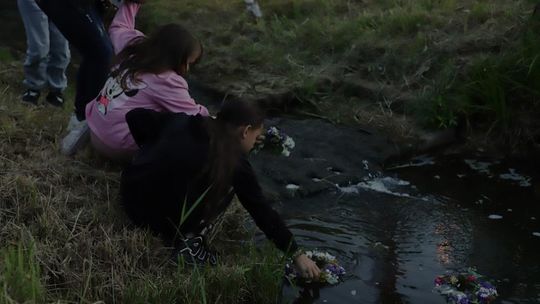 Noc Świętojańska w gminie Hańsk. Widowisko obrzędowe i puszczanie wianków [GALERIA ZDJĘĆ]