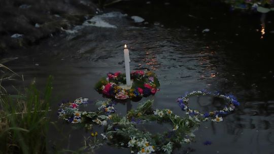 Noc Świętojańska w gminie Hańsk. Widowisko obrzędowe i puszczanie wianków [GALERIA ZDJĘĆ]