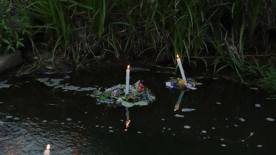 Noc Świętojańska w gminie Hańsk. Widowisko obrzędowe i puszczanie wianków [GALERIA ZDJĘĆ]