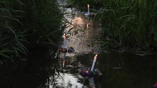 Noc Świętojańska w gminie Hańsk. Widowisko obrzędowe i puszczanie wianków [GALERIA ZDJĘĆ]