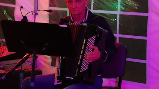 Noc Świętojańska w gminie Hańsk. Widowisko obrzędowe i puszczanie wianków [GALERIA ZDJĘĆ]