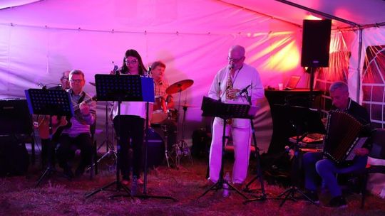 Noc Świętojańska w gminie Hańsk. Widowisko obrzędowe i puszczanie wianków [GALERIA ZDJĘĆ]