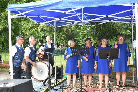 Majdan Ostrowski roztańczony i rozśpiewany! Biesiada Majdańska znów zachwyciła mieszkańców [GALERIA ZDJĘĆ]