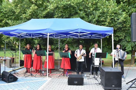 Majdan Ostrowski roztańczony i rozśpiewany! Biesiada Majdańska znów zachwyciła mieszkańców [GALERIA ZDJĘĆ]