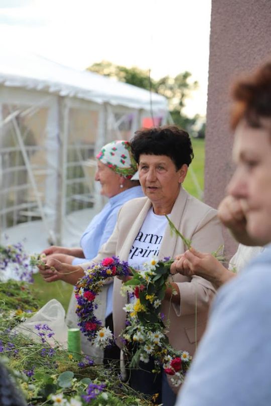 Noc Świętojańska w gminie Hańsk. Widowisko obrzędowe i puszczanie wianków [GALERIA ZDJĘĆ]