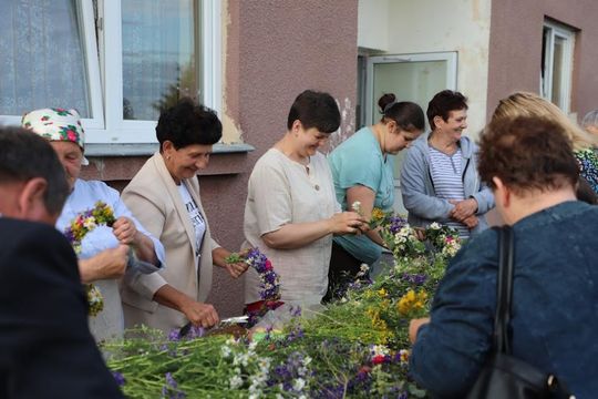 Noc Świętojańska w gminie Hańsk. Widowisko obrzędowe i puszczanie wianków [GALERIA ZDJĘĆ]