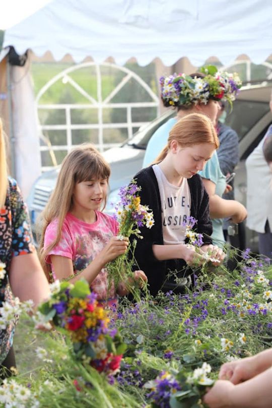 Noc Świętojańska w gminie Hańsk. Widowisko obrzędowe i puszczanie wianków [GALERIA ZDJĘĆ]