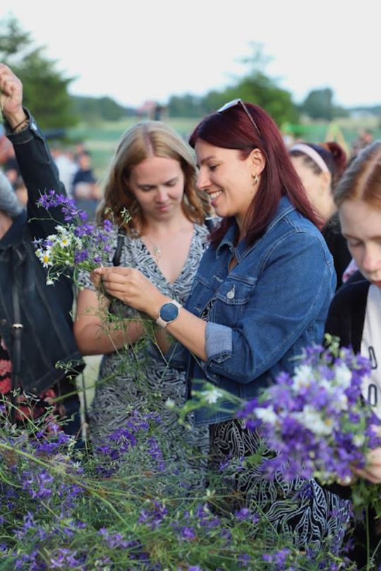 Noc Świętojańska w gminie Hańsk. Widowisko obrzędowe i puszczanie wianków [GALERIA ZDJĘĆ]