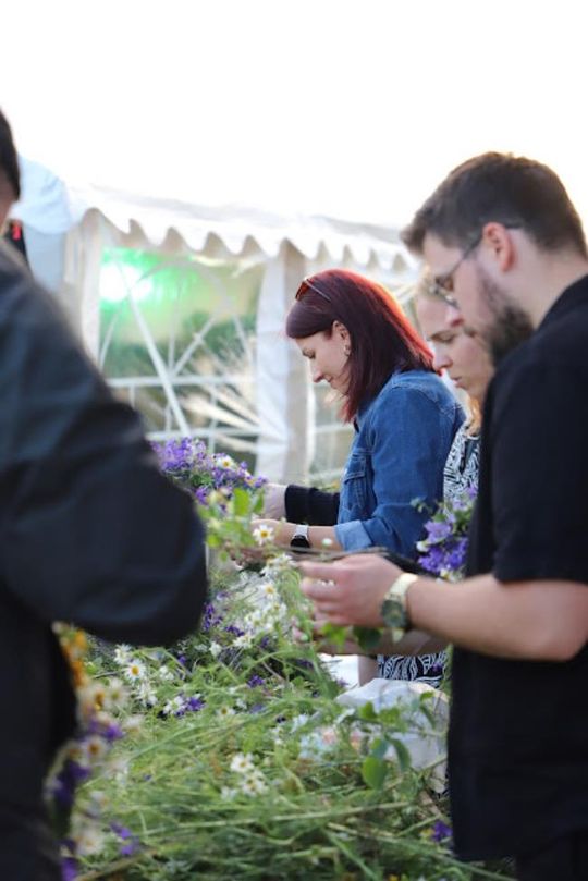 Noc Świętojańska w gminie Hańsk. Widowisko obrzędowe i puszczanie wianków [GALERIA ZDJĘĆ]