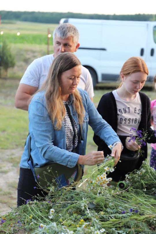 Noc Świętojańska w gminie Hańsk. Widowisko obrzędowe i puszczanie wianków [GALERIA ZDJĘĆ]