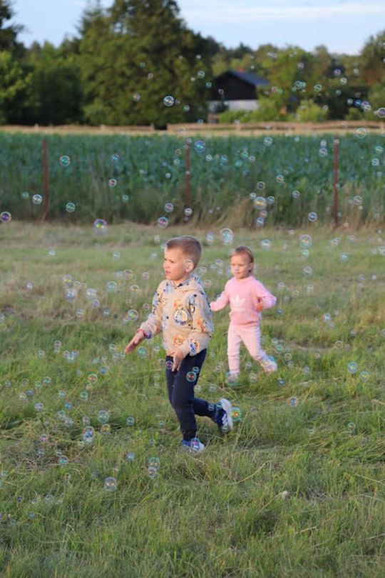 Noc Świętojańska w gminie Hańsk. Widowisko obrzędowe i puszczanie wianków [GALERIA ZDJĘĆ]